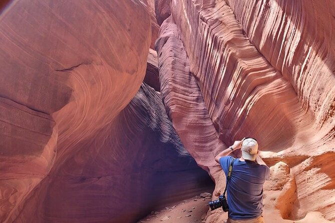 peekaboo-slot-canyon-tour-utv-and-hiking-adventure-private