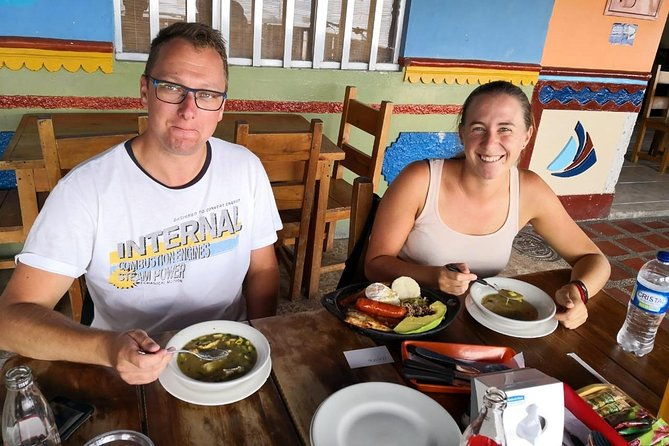 penol-rock-and-guatape-town-shared-tour