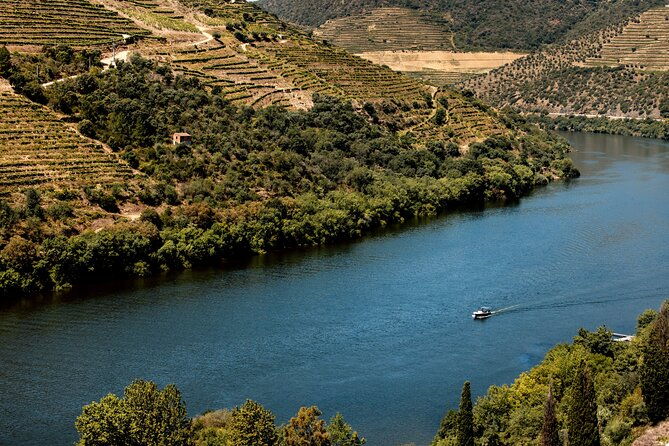 pinhao-4-hours-douro-river-cruise-with-lunch-included