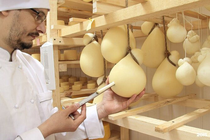 pisa-lucca-cheese-farm-with-wine-tasting-private-tour