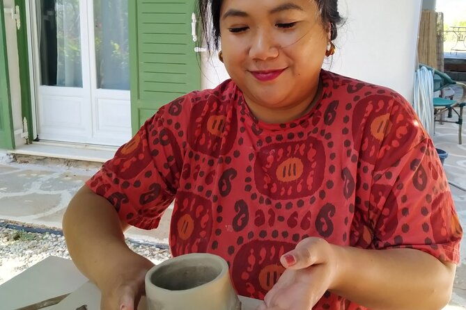 playing-and-creating-with-clay-3-hours-pottery-class-2