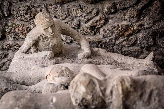 pompeii-at-sunset-the-golden-hour-with-your-local-archaeologist