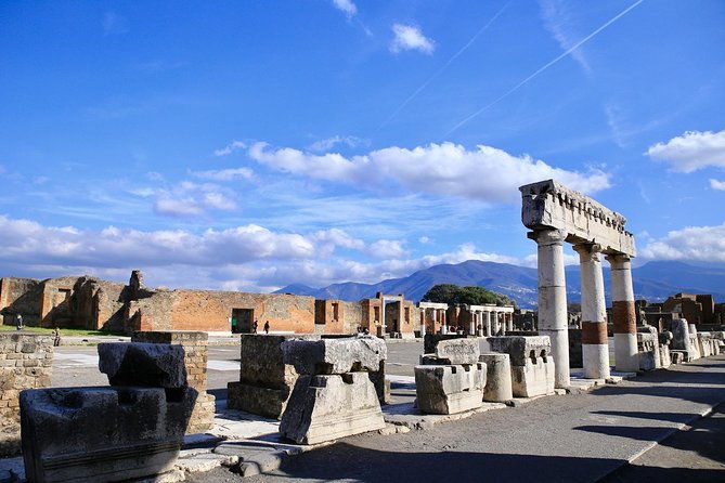 pompeii-must-see-attractions-guided-tour-with-skip-the-line-access