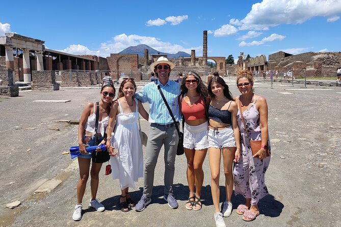 pompeii-private-walking-tour-with-expert-and-authorized-guide