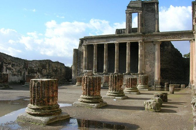 pompeii-ruins-skip-the-line-entrance-tickets-with-guided-tour