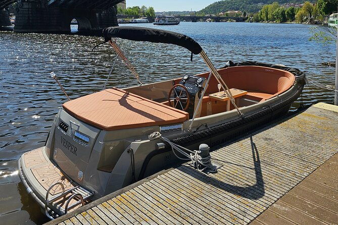 prague-private-boat-tour-2-hours
