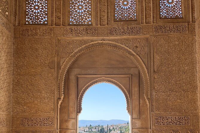 premium-private-tour-to-the-alhambra-and-generalife