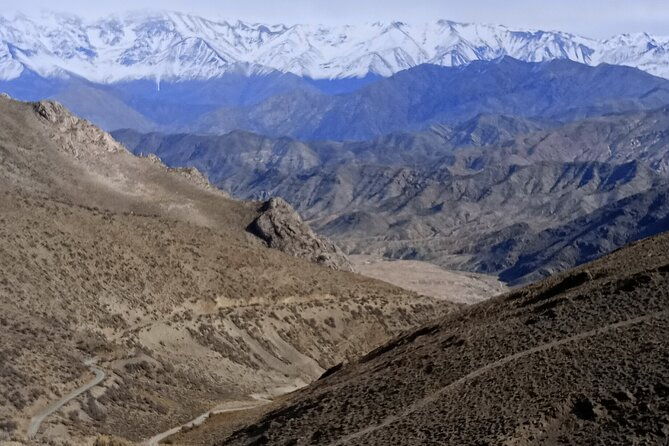 private-4x4-adventure-day-tour-through-the-mendocina-precordillera