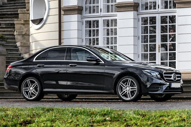 private-airport-transfer-from-airport-gdansk-gdn-to-hotel-in-gdansk-1-3-pax