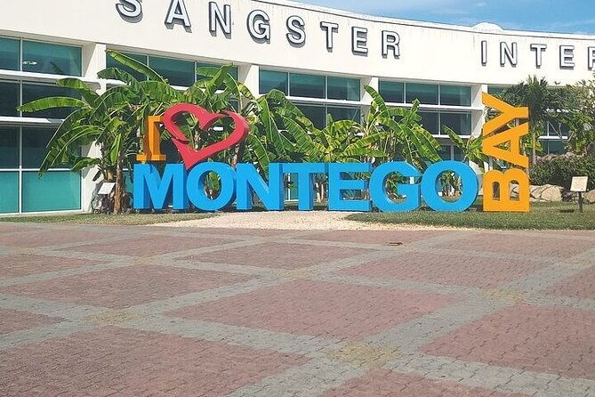 private-airport-transfer-to-negril-from-montego-bay-w-local-guide