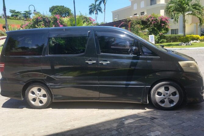 private-airport-transfer-to-sandals-negril-resort