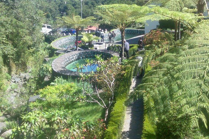 private-balcoes-walk-a-framed-houses-tour