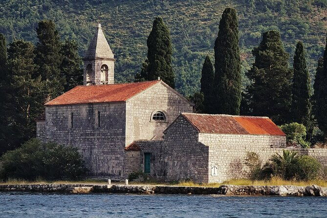 private-blue-cave-tour-from-kotor-montenegro-2
