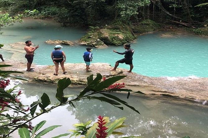 private-blue-hole-secret-falls-tour-with-entrance-fees