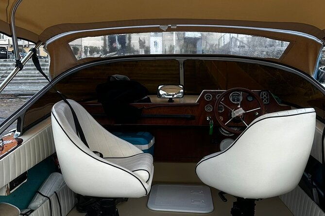 private-boat-tour-como-wood-classic-boat
