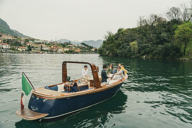 private-boat-tour-on-lake-como-5