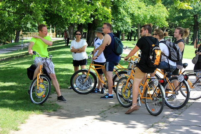 private-budapest-bike-tour-with-cafe-stop