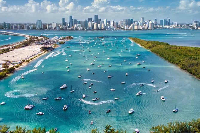 private-captained-boat-tour-in-miami-for-up-to-12-passengers