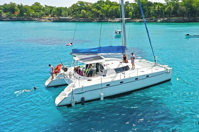 private-catamaran-for-groups-with-lunch-drinks-and-music