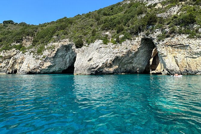 private-cruise-to-paxos-antipaxos-islands