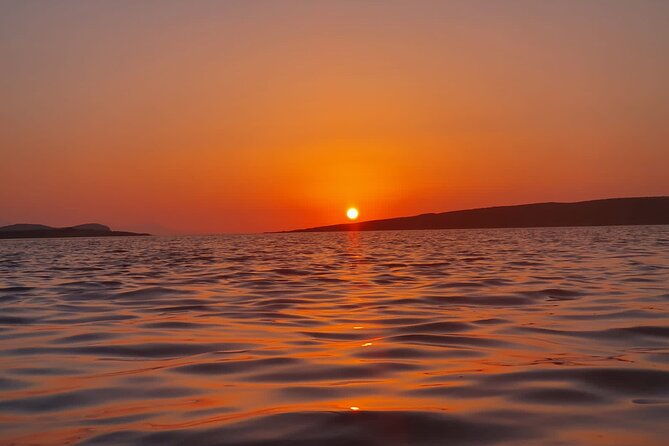 private-daily-sailing-cruise-to-discover-the-highlights-of-milos-2