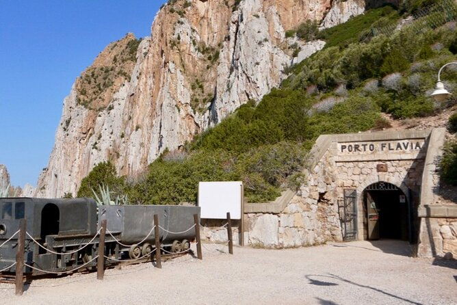 private-day-tour-to-the-mines-on-the-iglesiente-sea