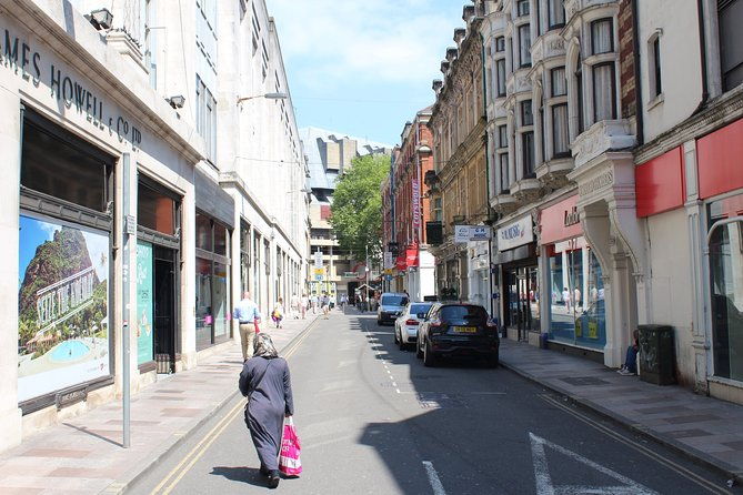 private-doctor-who-walking-tour-of-cardiff-2