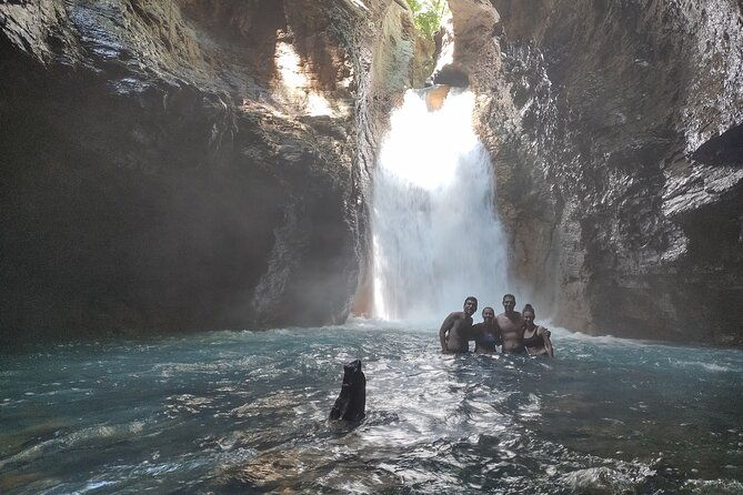 private-full-day-local-waterfalls-experience-in-curubande