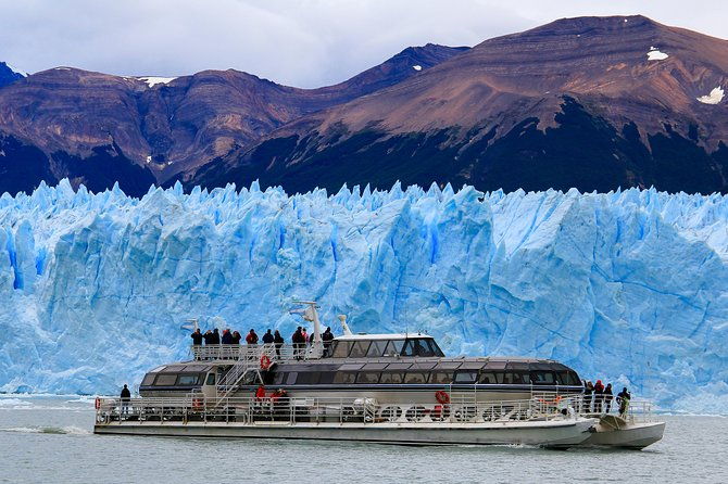 private-full-day-tour-to-the-perito-moreno-glacier-ideal-option-for-families