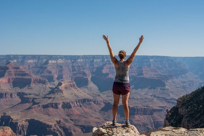 private-grand-canyon-driving-tour-from-sedona-in-a-luxury-ev