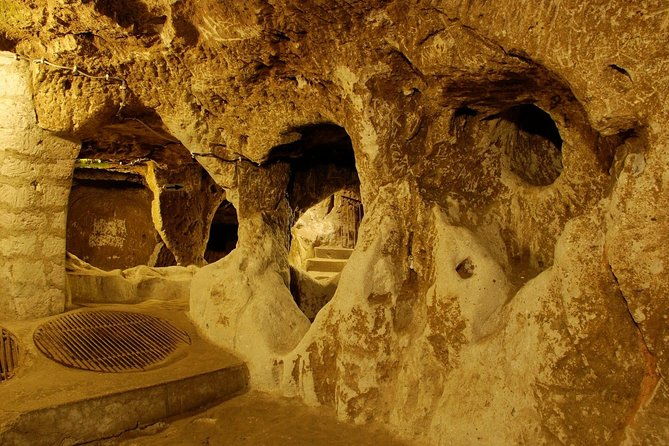 private-green-cappadocia-tour-with-guidevehicle