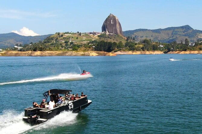 private-guatape-mansion-pablo-escobar-paintball-quadbike-boat