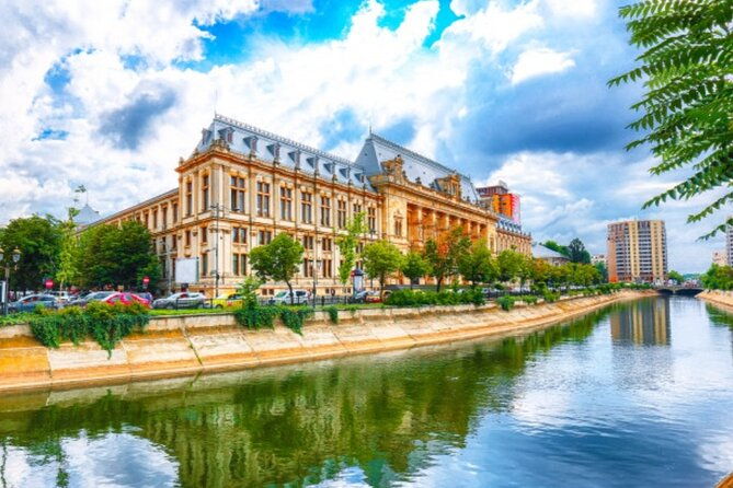 private-guided-panoramic-tour-in-bucharest-by-car