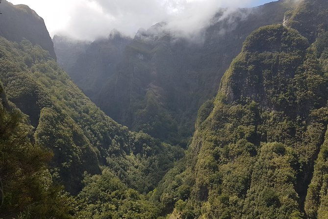 private-guided-walk-levada-caldeirao-verde