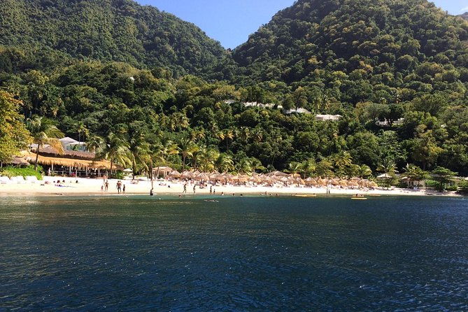 private-half-day-charter-st-lucia-boat-tour-to-soufriere