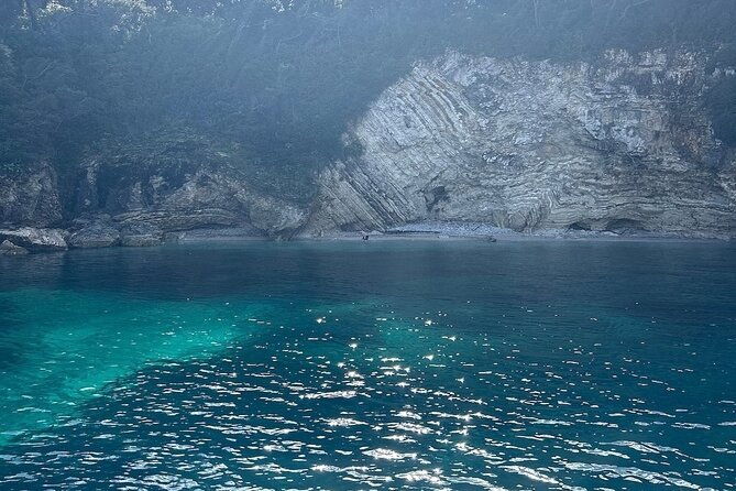 private-half-day-cruise-on-catamaran-in-corfu-2