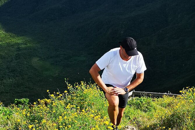 private-half-day-hike-around-the-caldeira