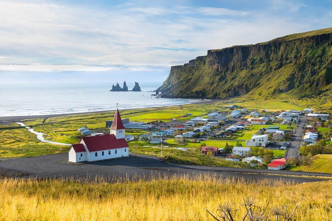 private-jeep-tour-glacier-lagoon-and-diamond-beach
