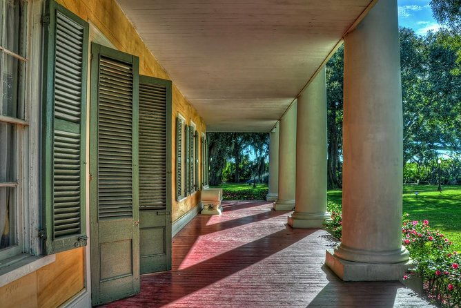 private-louisiana-plantations-tour-with-gourmet-lunch-from-new-orleans