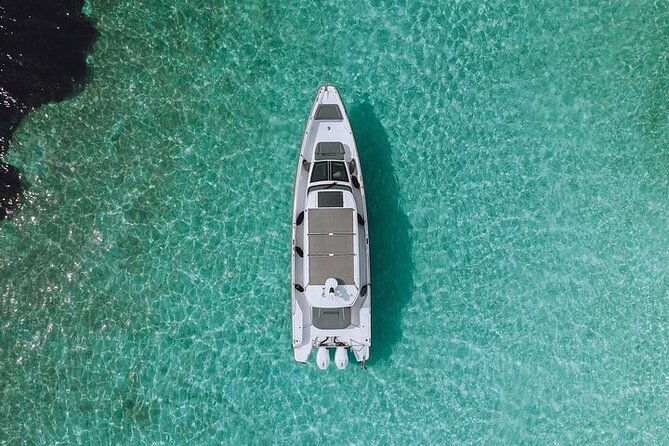 private-luxury-boat-half-day-tour-paros-antiparos-and-blue-lagoon