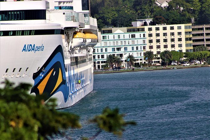 private-luxury-transfer-round-trip-hewanorra-international-airport-uvf-2