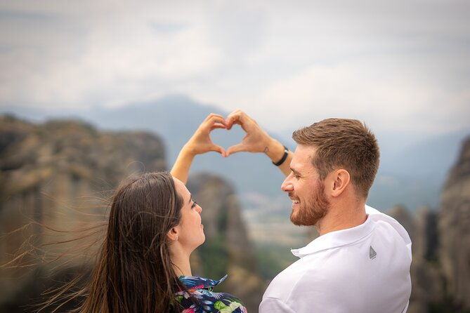 private-meteora-photo-shoot-with-a-professional-photographer
