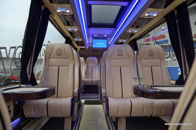 private-minibus-tour-of-athens-by-piraeus-express-2