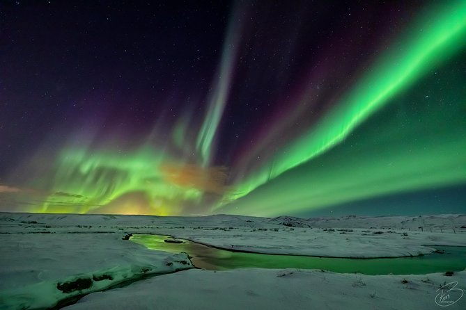 private-northern-light-photo-infused-tour-2