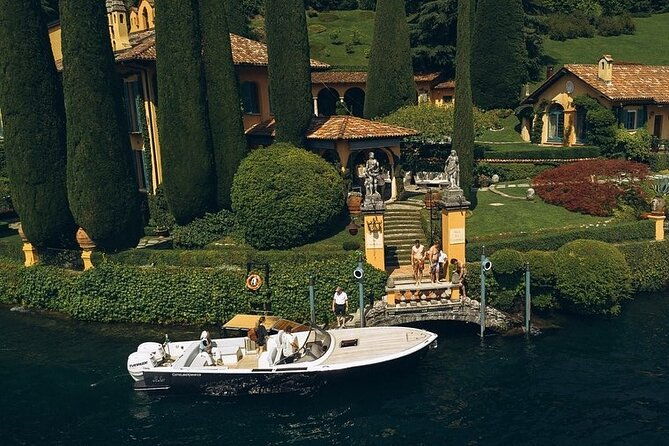 private-open-bar-tour-with-luxury-boat-on-lake-como-2h-4h