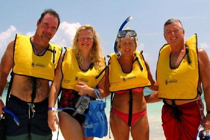 private-party-boat-with-snorkeling-in-punta-cana-half-day