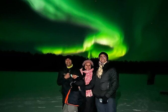 private-party-northern-lights-tour-snow-scooters
