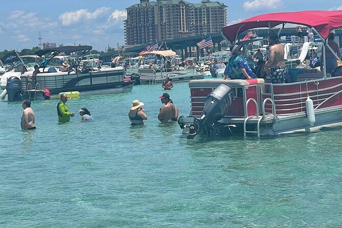 private-pontoon-in-crab-island-with-captain