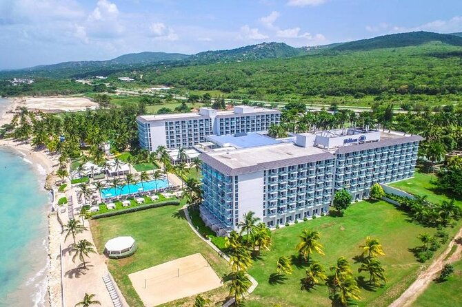 private-round-trip-airport-transfer-from-montego-bay-hotels-2