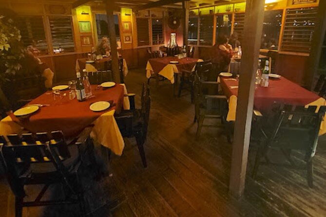 private-roundtrip-transportation-to-montego-bay-restaurants-bar